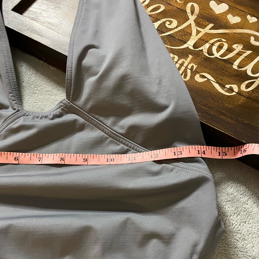 Victorias Secret Gray One Piece Swimsuit deep plunge neckline Sz M - Picture 2 of 9